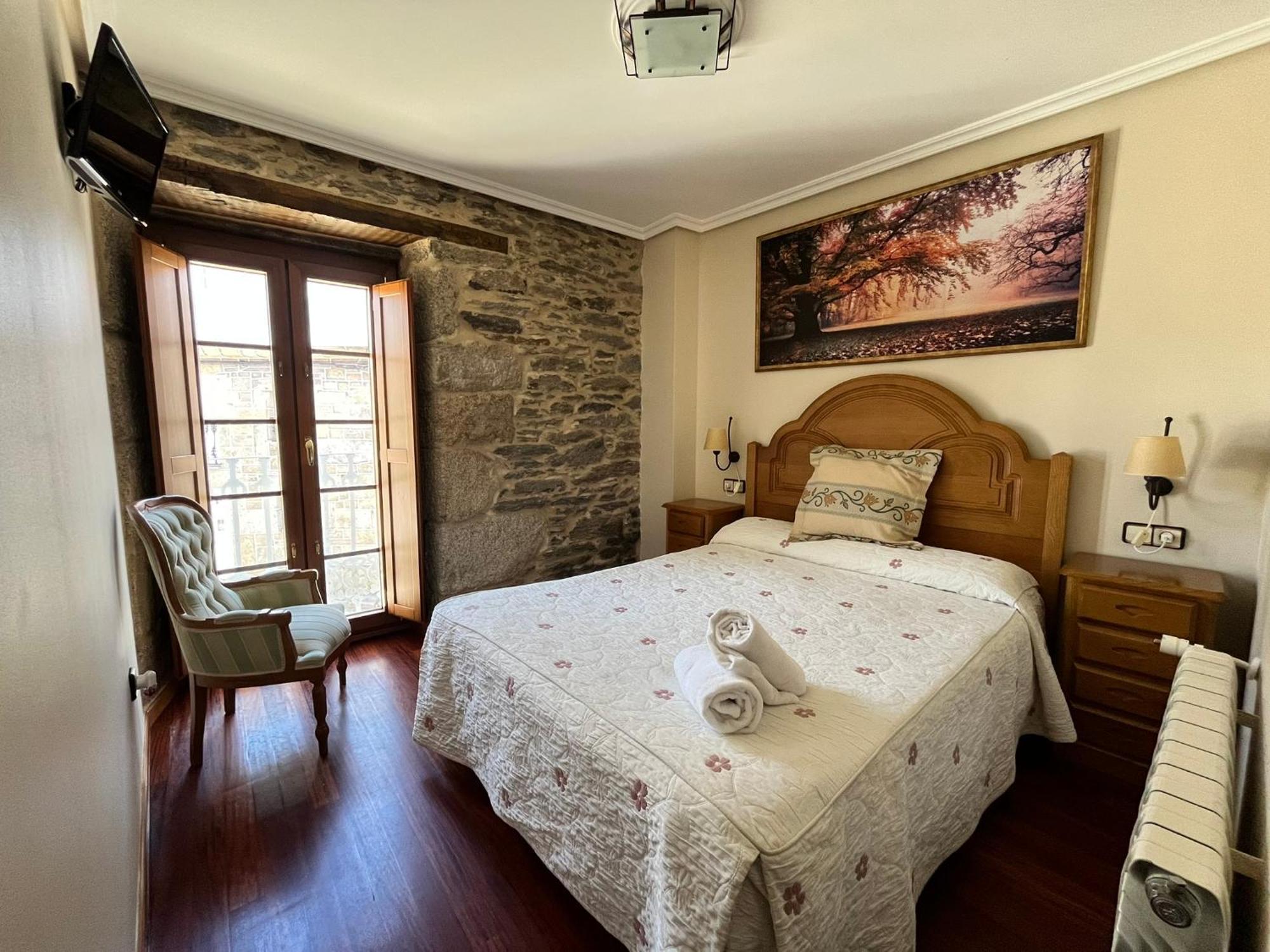 Hotel Caldelas Sacra-Pension Rustica 3 Estrellas Castro Caldelas Ngoại thất bức ảnh