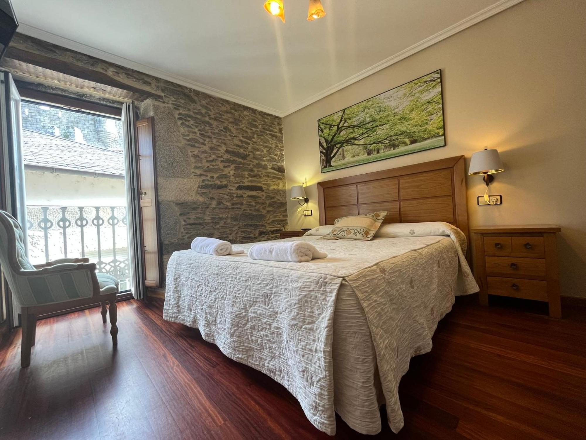 Hotel Caldelas Sacra-Pension Rustica 3 Estrellas Castro Caldelas Ngoại thất bức ảnh